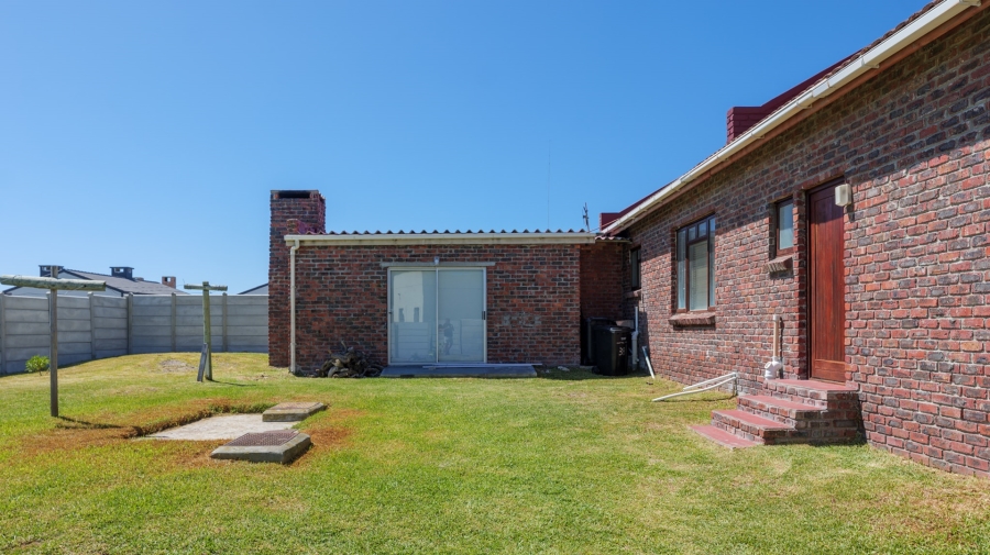 2 Bedroom Property for Sale in Agulhas Western Cape